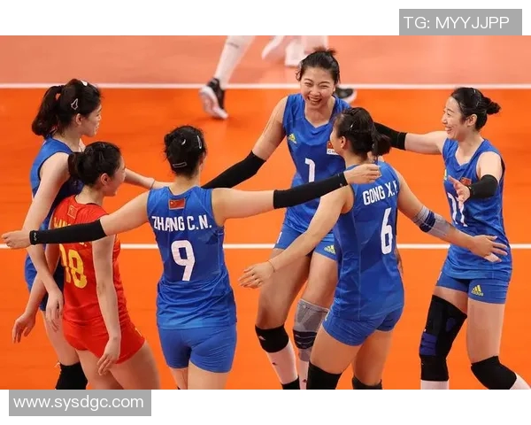 中国女排迎战日本队决战东京赛场展现巅峰实力与团队精神
