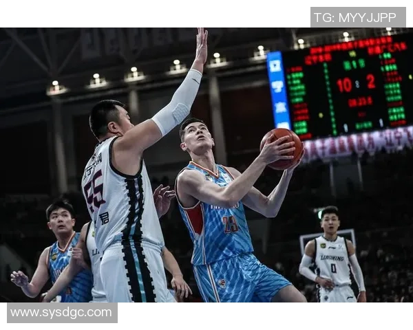 今晚辽宁本钢迎战新疆篮球队期待精彩对决和激烈竞争的巅峰对决